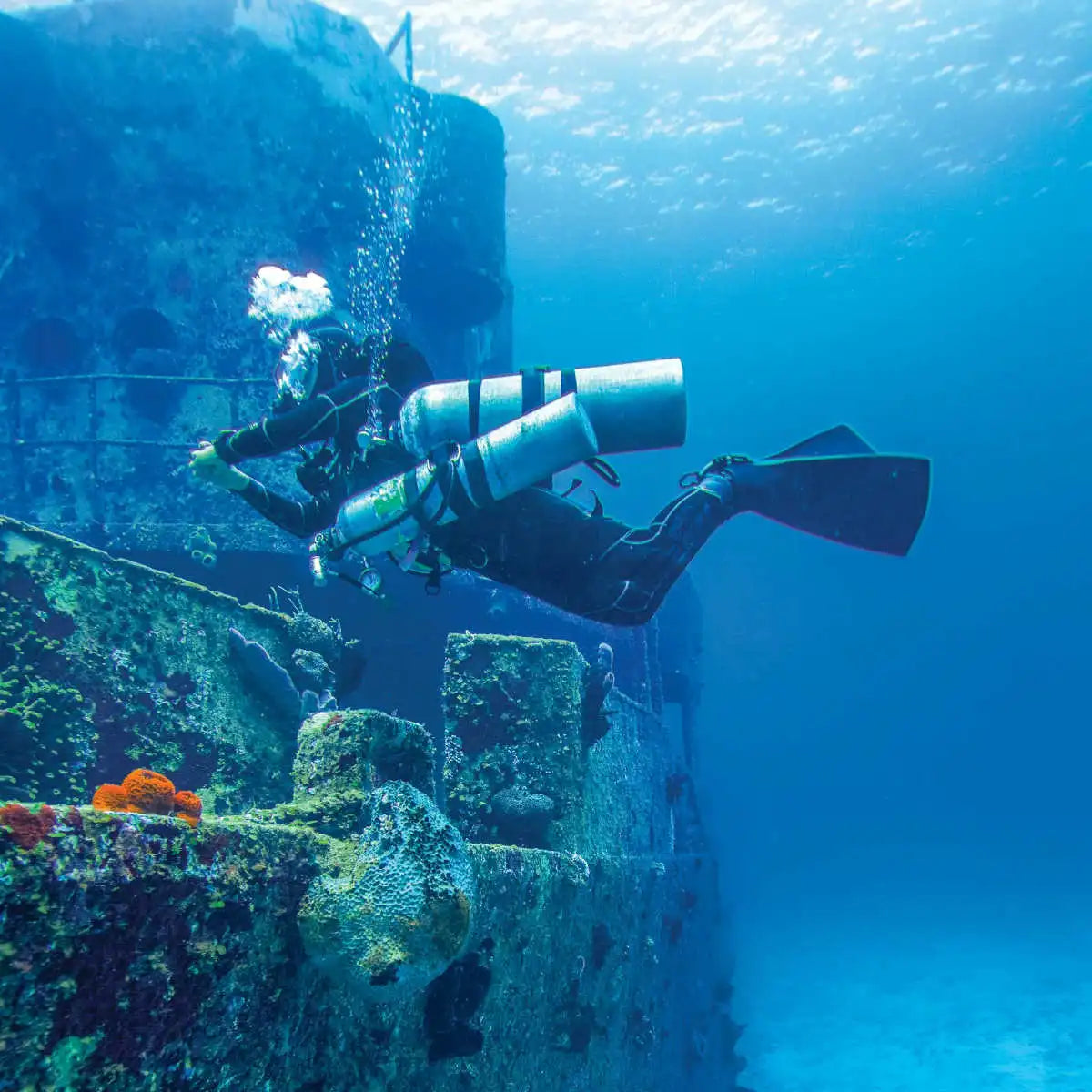 SDI Sidemount Diver